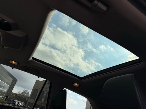 Used 2020 Honda Pilot Elite image 33