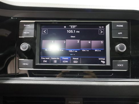 Used 2020 Volkswagen Jetta R-Line w/ R-Line Cold Weather Package FWD image 27