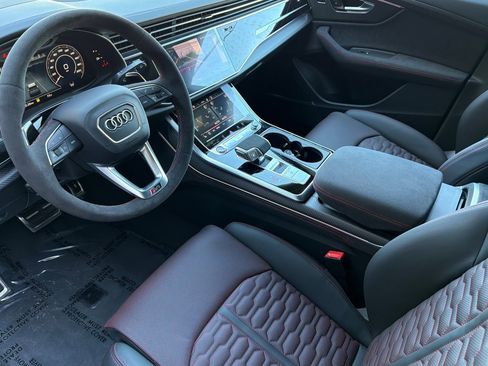 New 2026 Audi RS Q8 performance image 9
