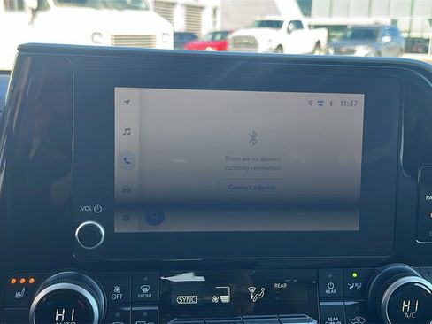 Used 2023 Toyota Highlander XLE image 21