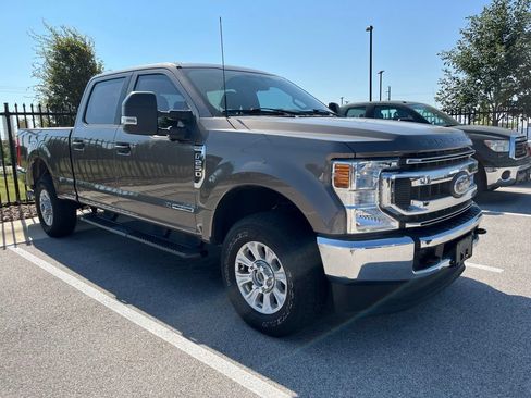 Used 2022 Ford F250 XL w/ STX Appearance Package AWD/4WD image 2
