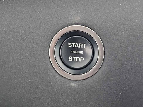 Used 2024 Land Rover Range Rover Evoque S image 29