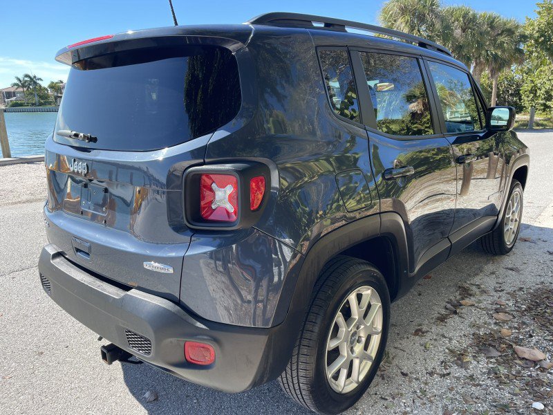 Used 2021 Jeep Renegade Latitude w/ Convenience Group AWD/4WD image 6