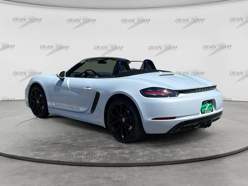 Used 2024 Porsche 718 Boxster RWD image 5