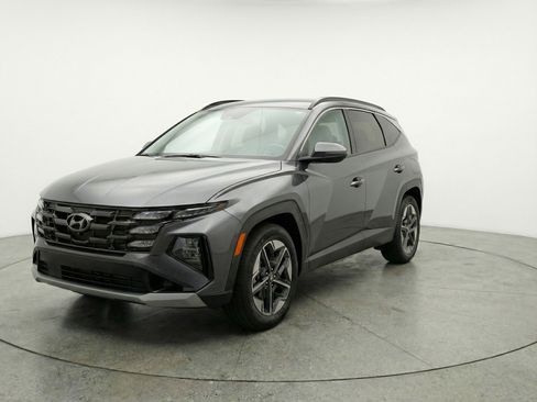 Used 2025 Hyundai Tucson SEL image 3