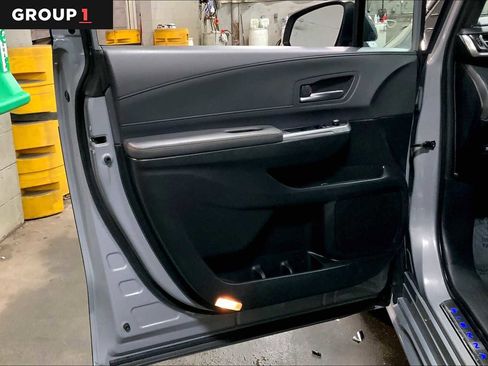 Used 2024 Toyota Sienna XLE Woodland Edition AWD/4WD image 21