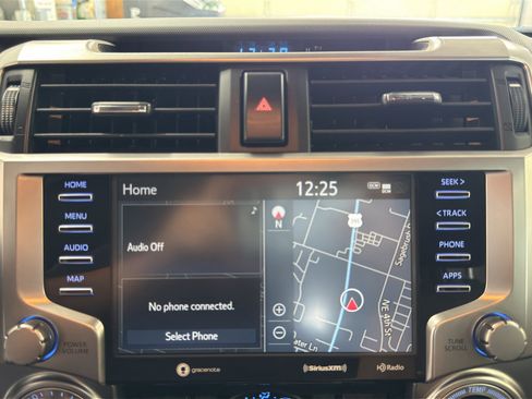 Used 2023 Toyota 4Runner SR5 Premium w/ Moonroof Package AWD/4WD image 19