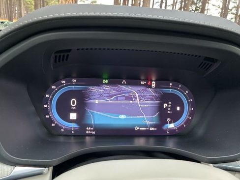 Used 2023 Volvo XC60 B6 Ultimate w/ Protection Package Premier image 31