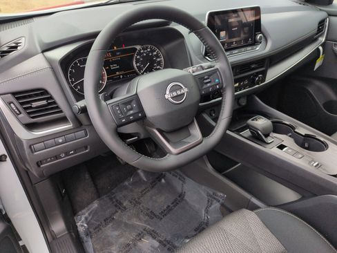 New 2026 Nissan Rogue SV image 2