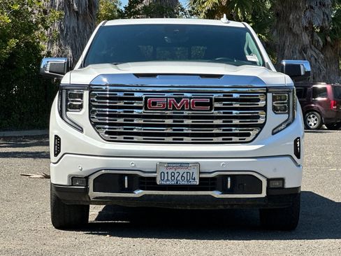 Used 2025 GMC Sierra 1500 Denali w/ Denali Reserve Package AWD/4WD image 9