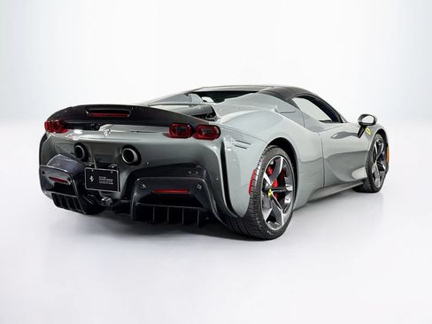 Used 2024 Ferrari SF90 Spider AWD/4WD image 9
