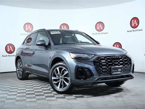 Certified 2024 Audi Q5 2.0T Premium image 1