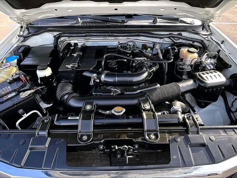 Used 2015 Nissan Frontier S w/ S Preferred Package image 9