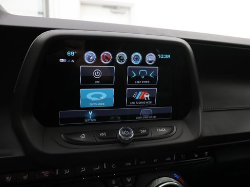 Used 2017 Chevrolet Camaro SS RWD image 52