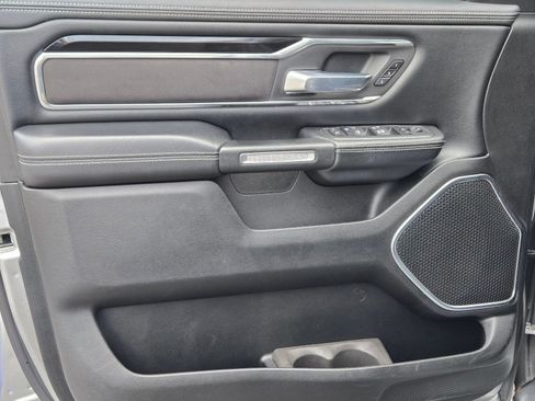 Used 2019 RAM 1500 Laramie w/ Sport Appearance Package AWD/4WD image 12