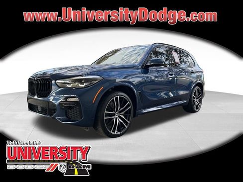 Used 2020 BMW X5 M50i image 1