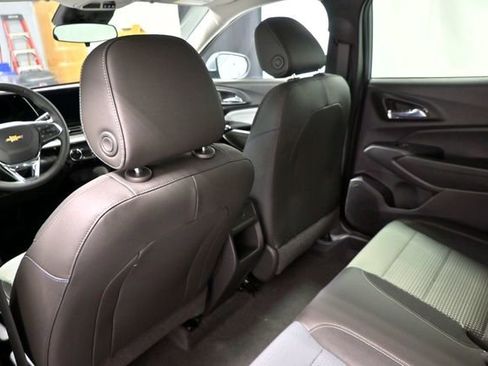 New 2026 Chevrolet Trax LT w/ Driver Confidence Package image 11