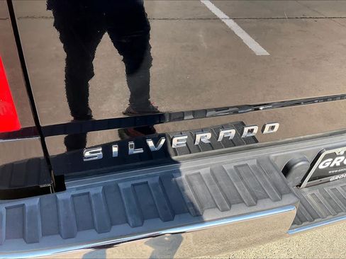 Used 2018 Chevrolet Silverado 1500 LT RWD image 10