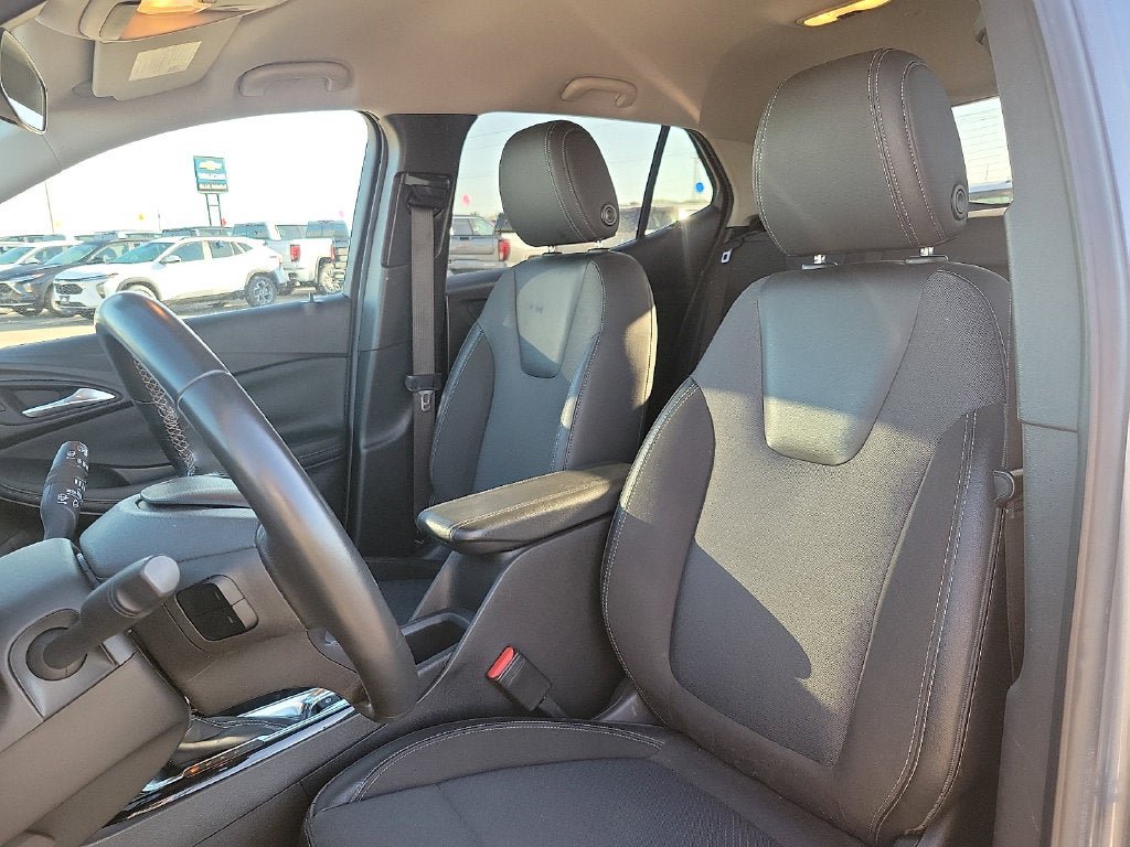Used 2022 Buick Encore GX Select FWD image 11