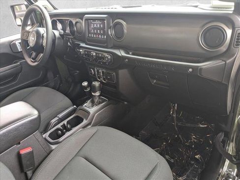 Used 2023 Jeep Wrangler Unlimited AWD/4WD image 22