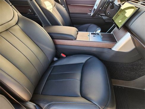 New 2026 Land Rover Range Rover SE image 10