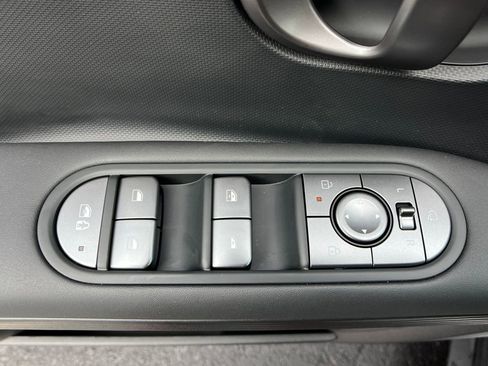 Used 2025 Hyundai Ioniq 5 SEL AWD/4WD image 12