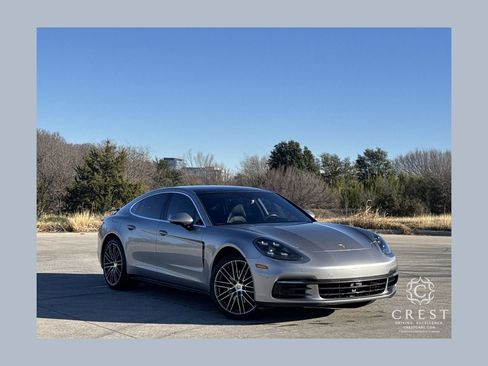 Used 2017 Porsche Panamera 4S image 1