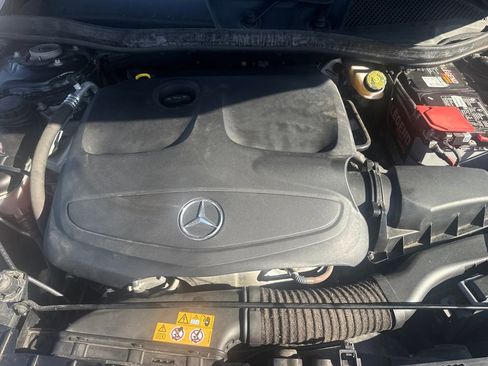 Used 2019 Mercedes-Benz GLA 250 4MATIC image 29