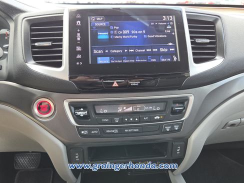 Used 2017 Honda Ridgeline RTL-T image 15