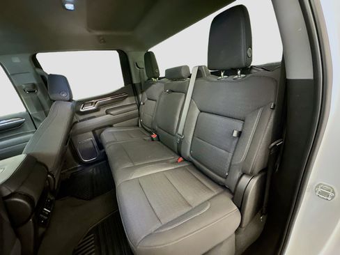 Used 2024 GMC Sierra 1500 Elevation image 29