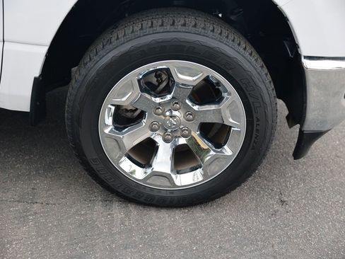 Used 2022 RAM 1500 Big Horn AWD/4WD image 8