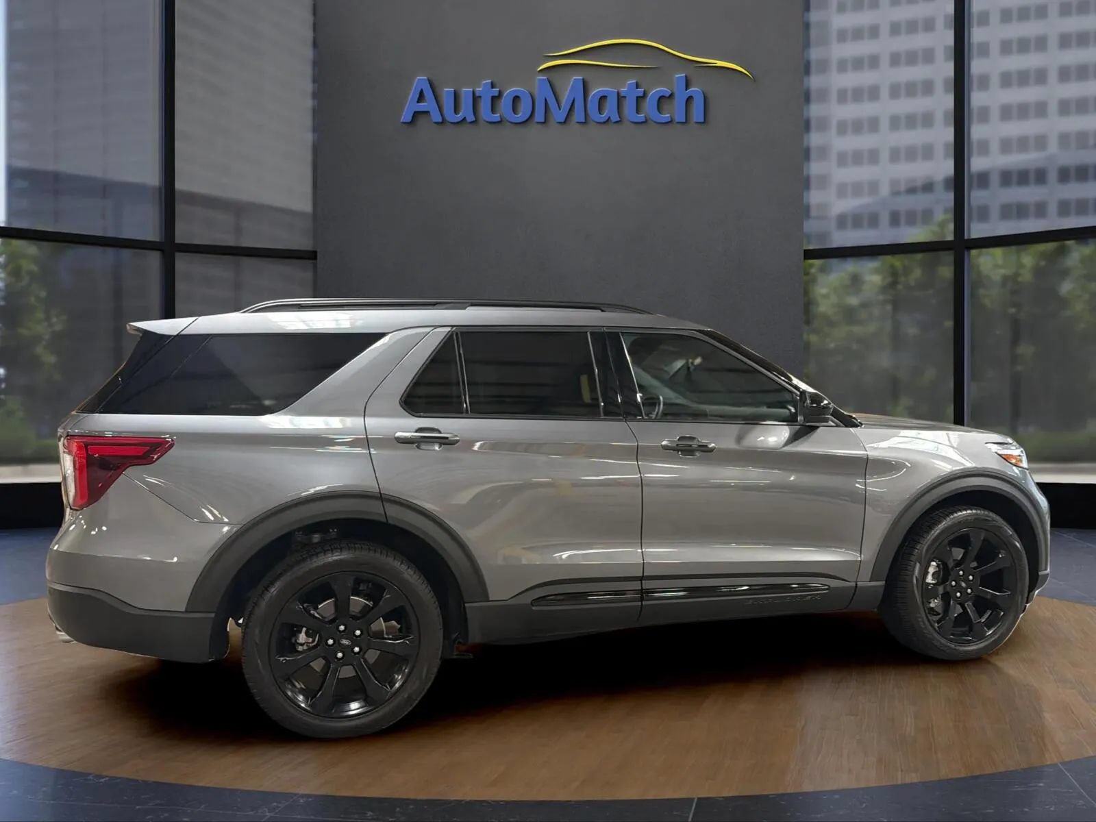 Used 2023 Ford Explorer ST-Line w/ Class IV Trailer Tow Package AWD/4WD image 12
