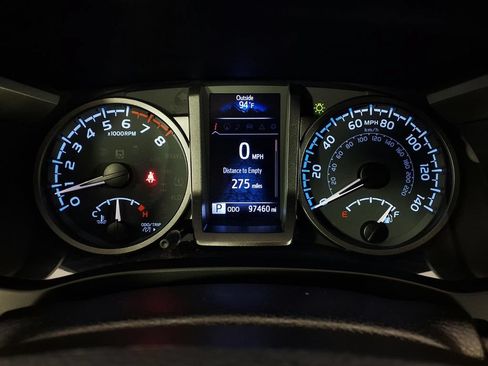 Used 2020 Toyota Tacoma TRD Off-Road w/ Advanced Technology Package AWD/4WD image 18