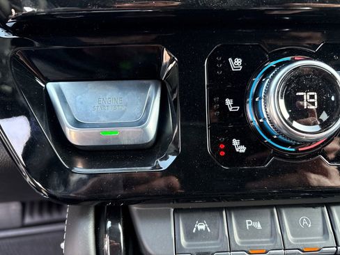 New 2026 GMC Sierra 1500 AT4X w/ LPO, Black Badging Package image 27