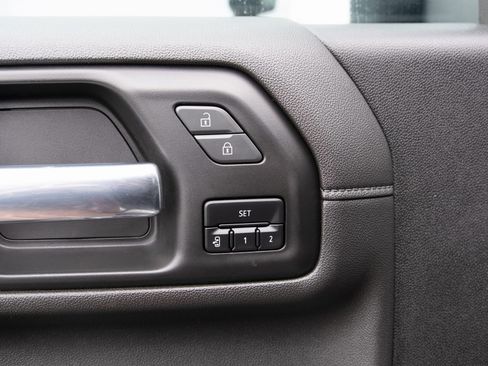 Used 2023 Chevrolet Silverado 3500 High Country image 17