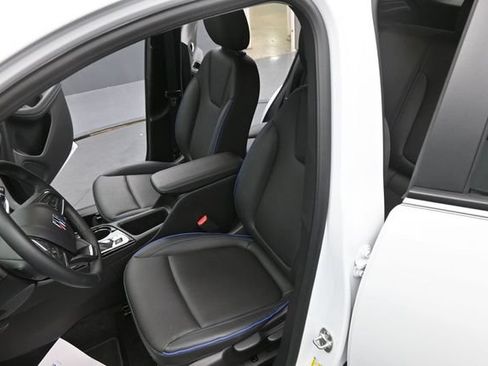 Used 2025 Buick Encore GX Sport Touring FWD image 19