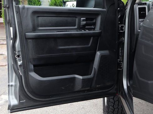 Used 2013 RAM 2500 Tradesman w/ Chrome Appearance Group AWD/4WD image 15