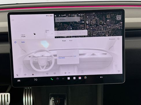 Used 2024 Tesla Model 3 Performance image 23