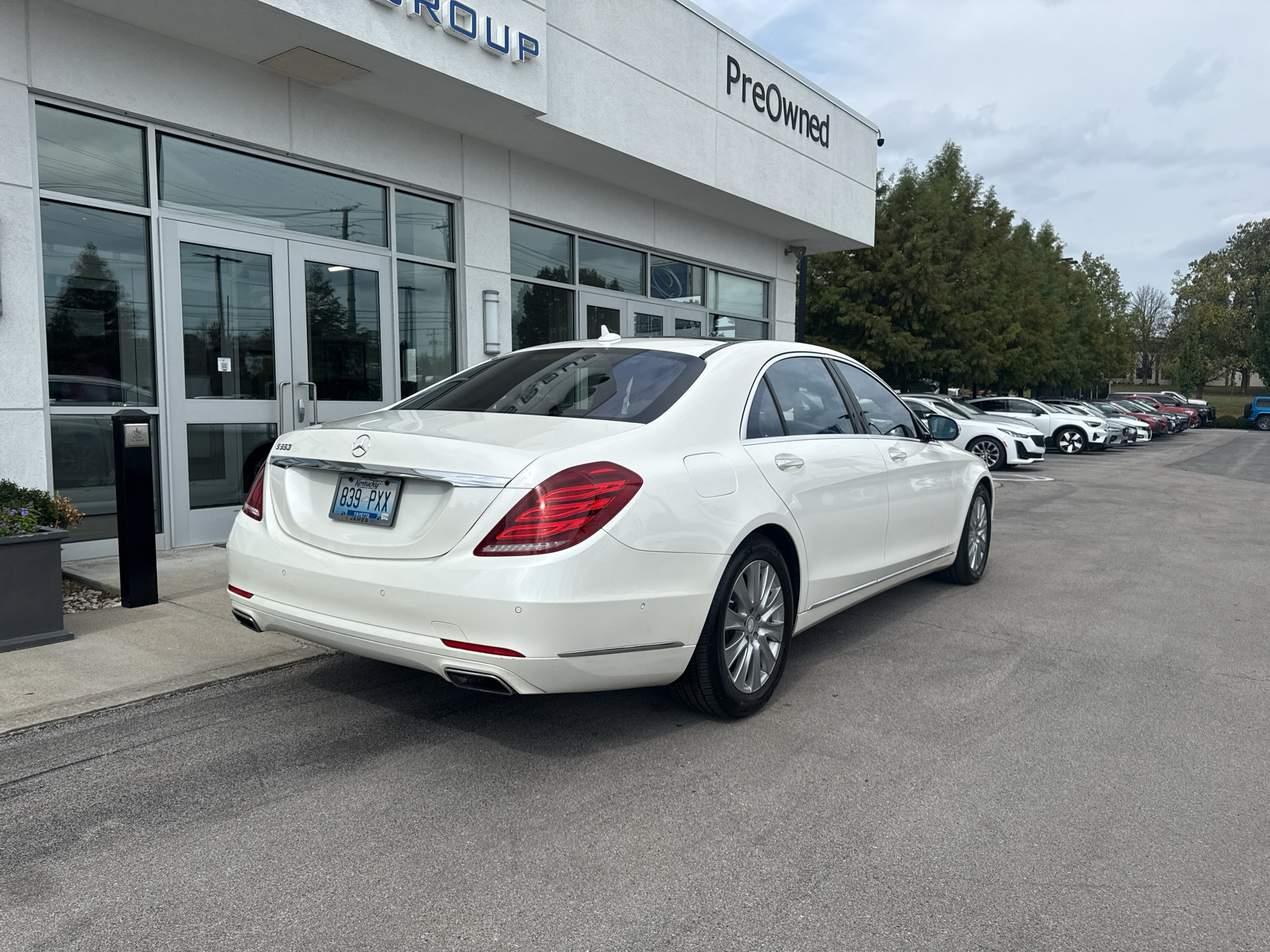 Used 2014 Mercedes-Benz S 550 Sedan image 3