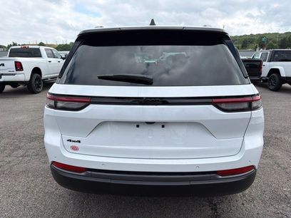 New 2026 Jeep Grand Cherokee Altitude