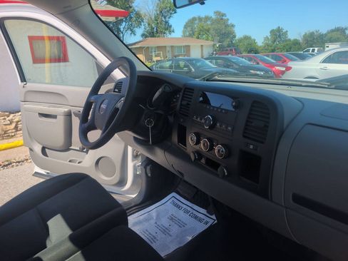 Used 2011 GMC Sierra 1500 W/T RWD image 19