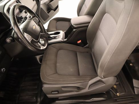 Used 2022 Chevrolet Colorado LT w/ Fleet Safety Package image 10