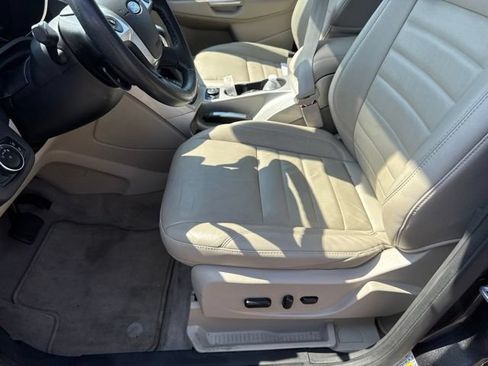 Used 2016 Ford C-MAX Energi SEL FWD image 15