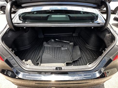 Used 2019 Toyota Camry LE FWD image 8