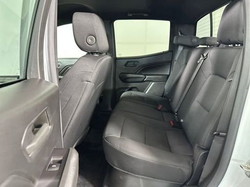 Used 2023 Chevrolet Colorado Trail Boss w/ Technology Package image 24
