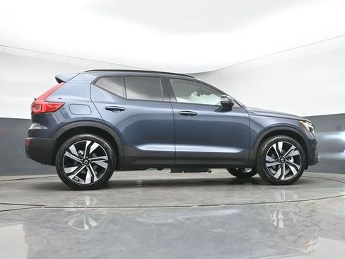 New 2026 Volvo XC40 B5 Plus w/ Climate Package AWD/4WD image 45