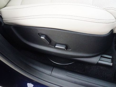 New 2026 Genesis GV70 2.5T Select image 24