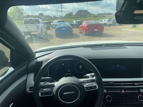 Certified 2025 Hyundai Santa Cruz Limited image 19