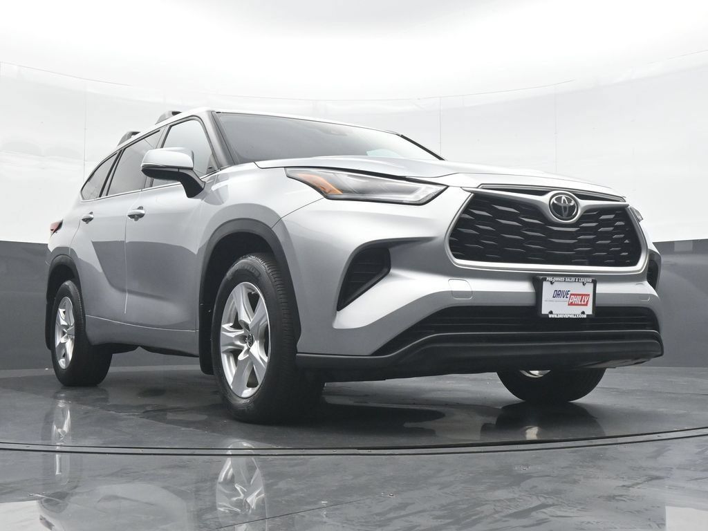 Used 2022 Toyota Highlander L AWD/4WD image 35