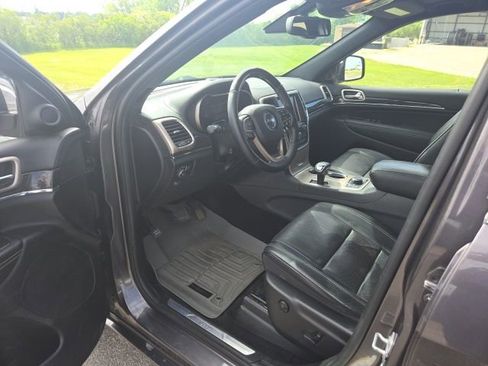 Used 2015 Jeep Grand Cherokee Overland w/ Advanced Technology Group AWD/4WD image 14